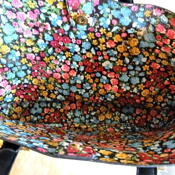 STEVE MADDEN - Black/Gold Tote - Picture 5 of 10